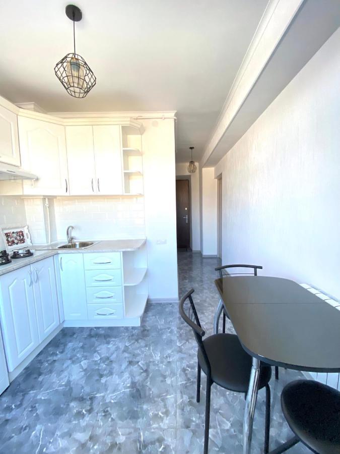 Modern Apartment In The Heart Of Gyumri Eksteriør bilde